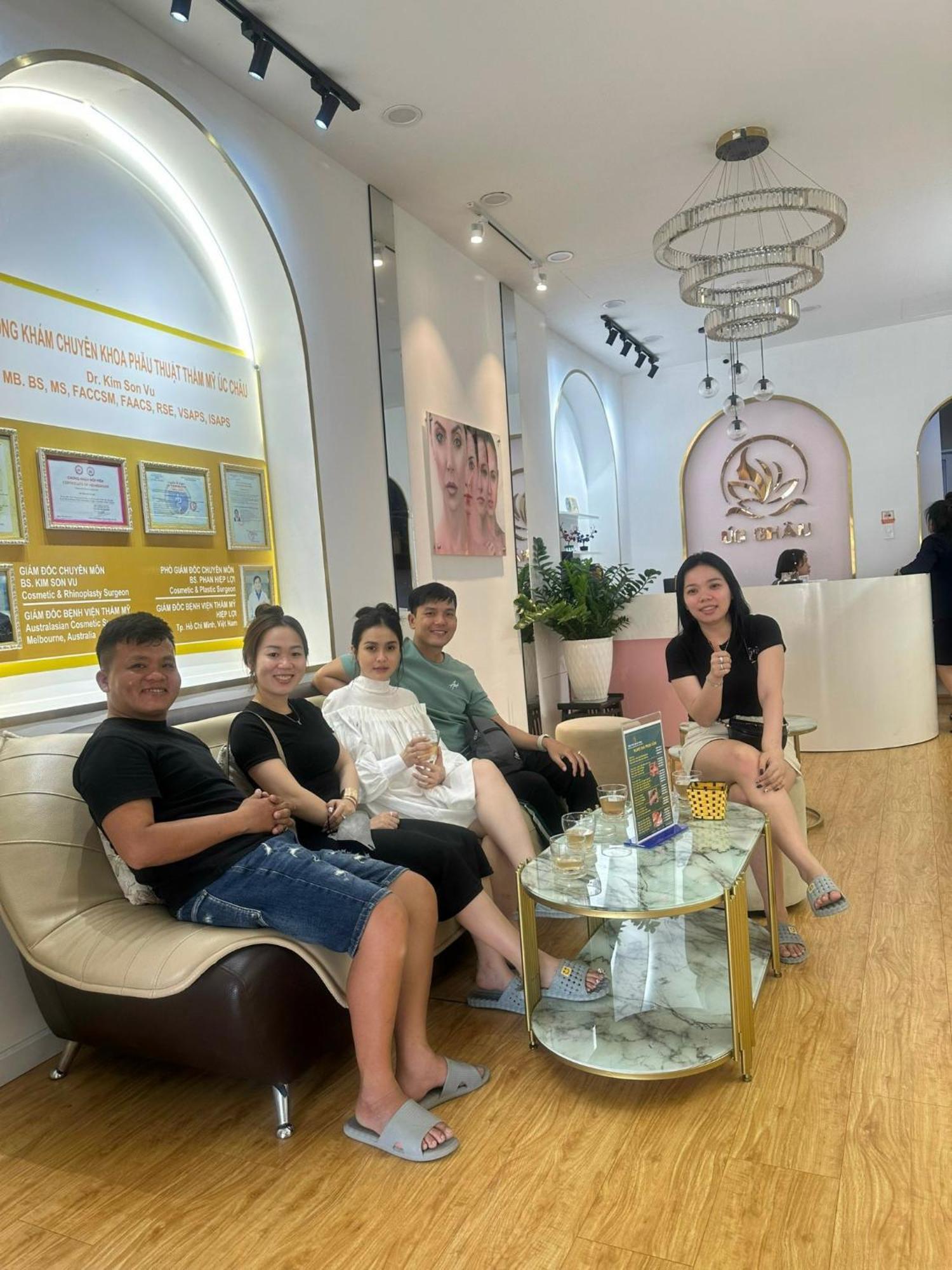 Golden Uc Chau House & Spa ホーチミン市 エクステリア 写真